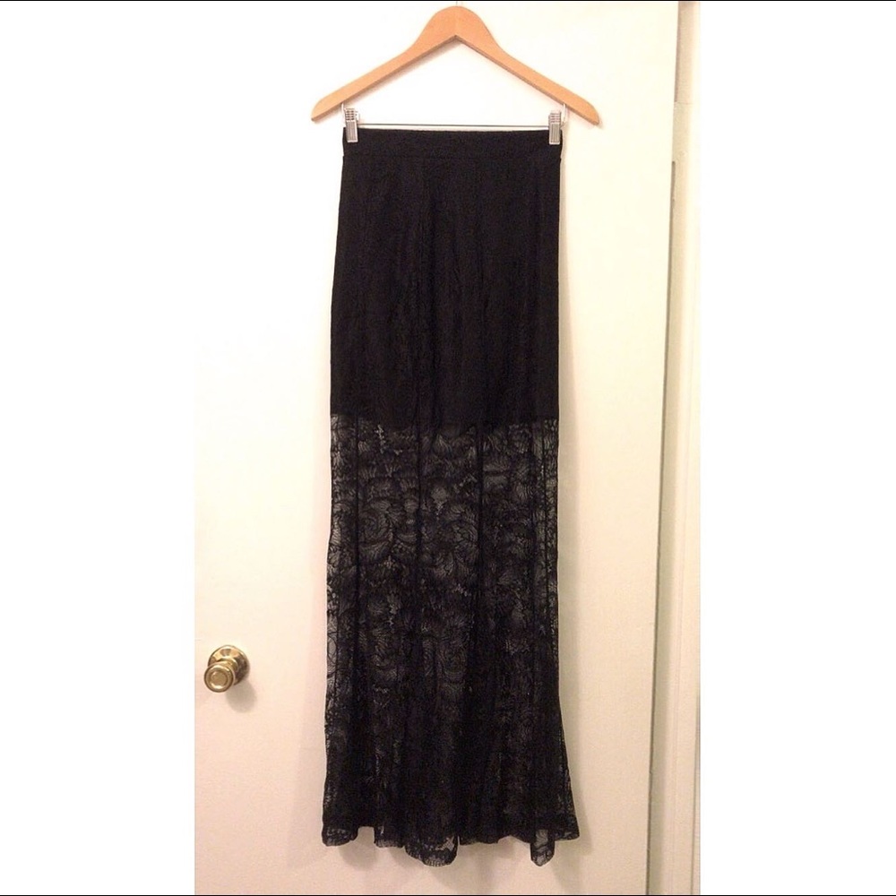H&M full length skirt. Size 25